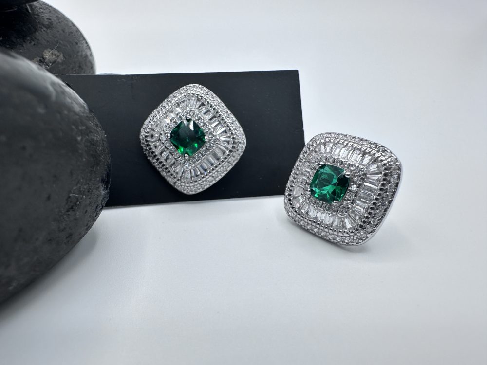 Emerald Radiance Crown Set