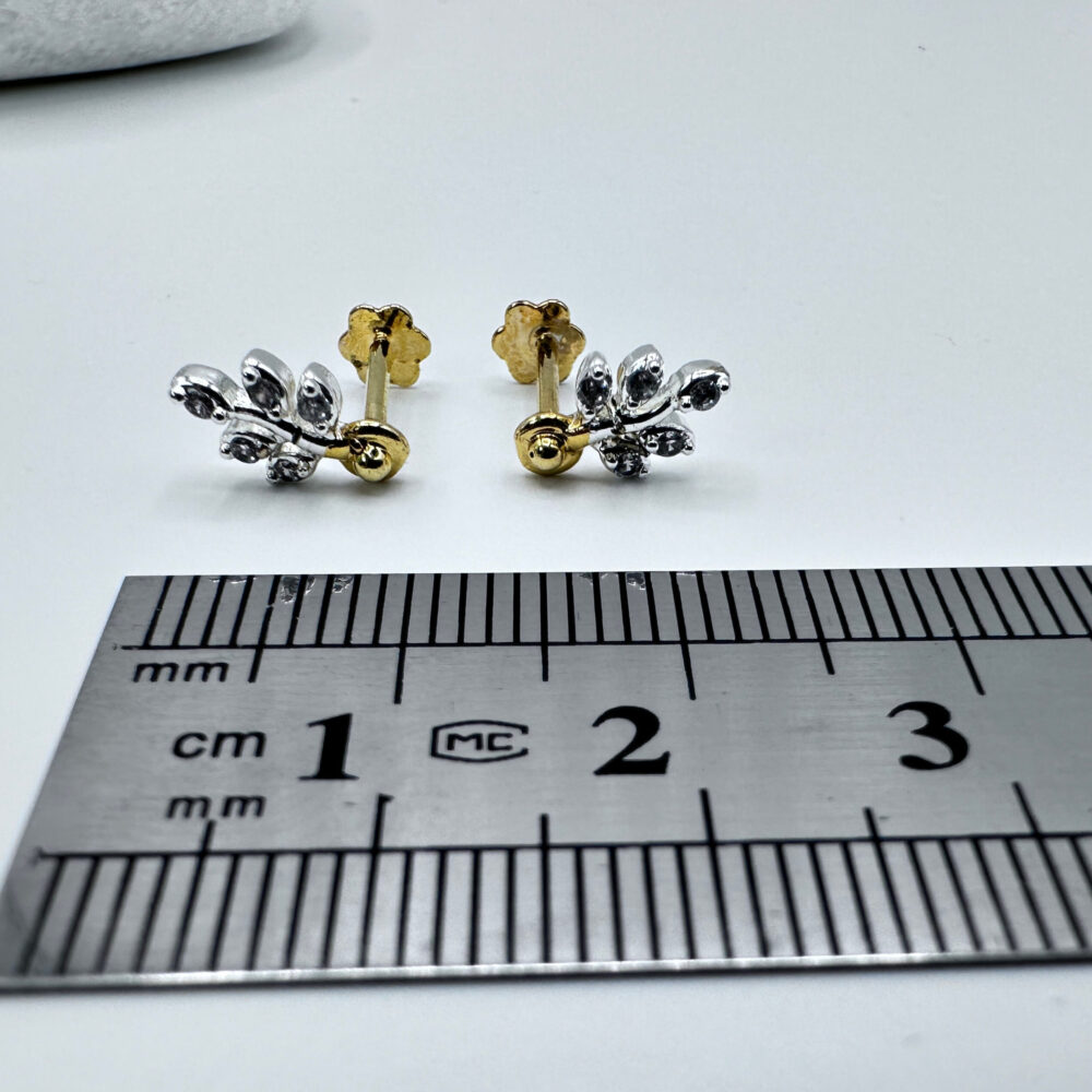 Gleaming Leaf Stud